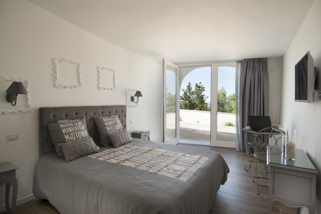 Bed and Breakfast Biancadamare Ostuni Exterior foto